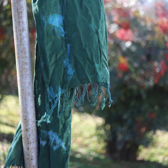 Scarf - Picture 4 of 5